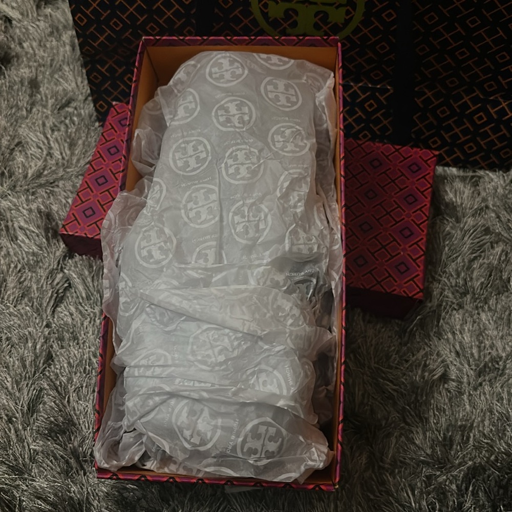 Tory Burch Everly Anatomical Lug Paris Nappa Nappa - Picture 7 of 7